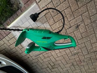 Weed eater