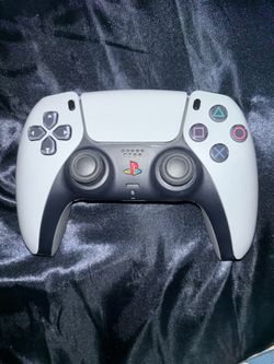 PlayStation 1 inspired Playstation 5 controller