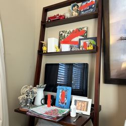 Leaning Desk - Solid Wood 