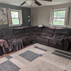 Raymour And Flanigan Electric Sectional