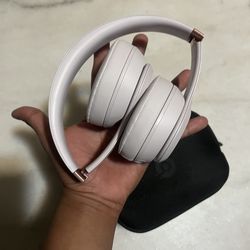 Beats - Solo 4 Wireless On-Ear Headphones - Cloud Pink