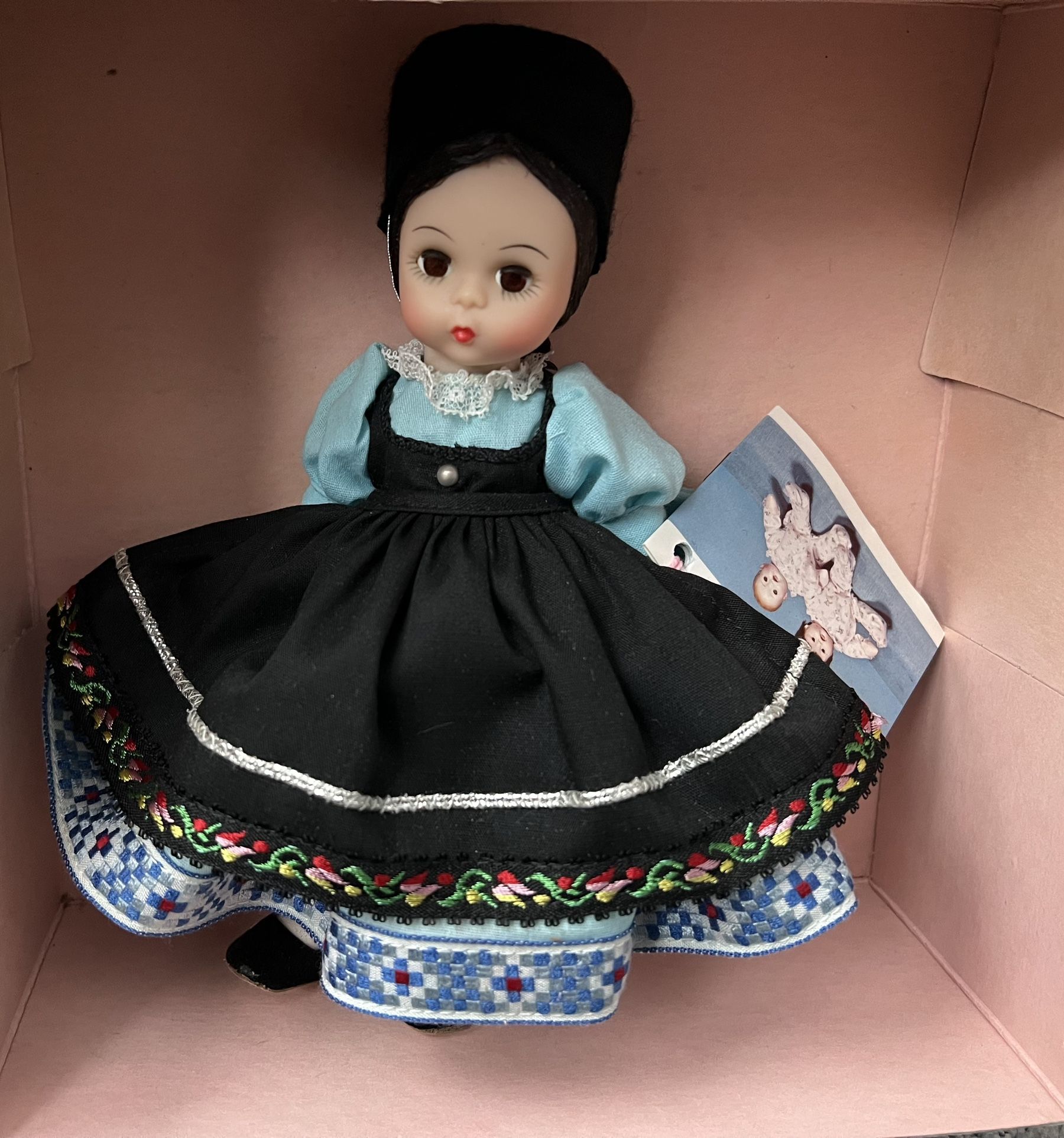 Madam Alexander Doll - Romania