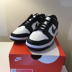 Nike panda dunks men size 7 women's size 8.5 (PRICE FIRM) 100% Authentic 