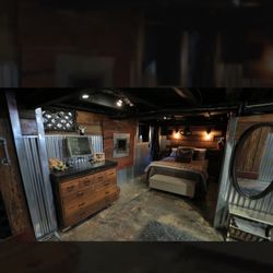 King Mattress And Dresser 