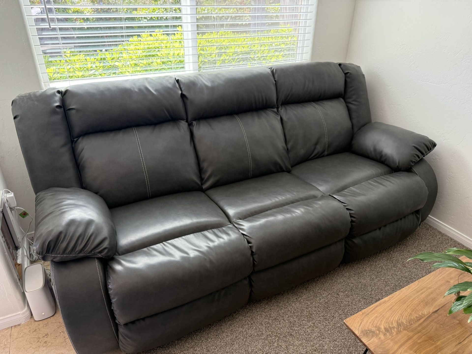 Reclining Sofa