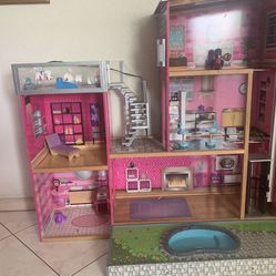 Giant barbie House