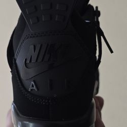 Jordan 4 Black Cat (2025)