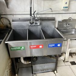 36" Three Compartment Sink