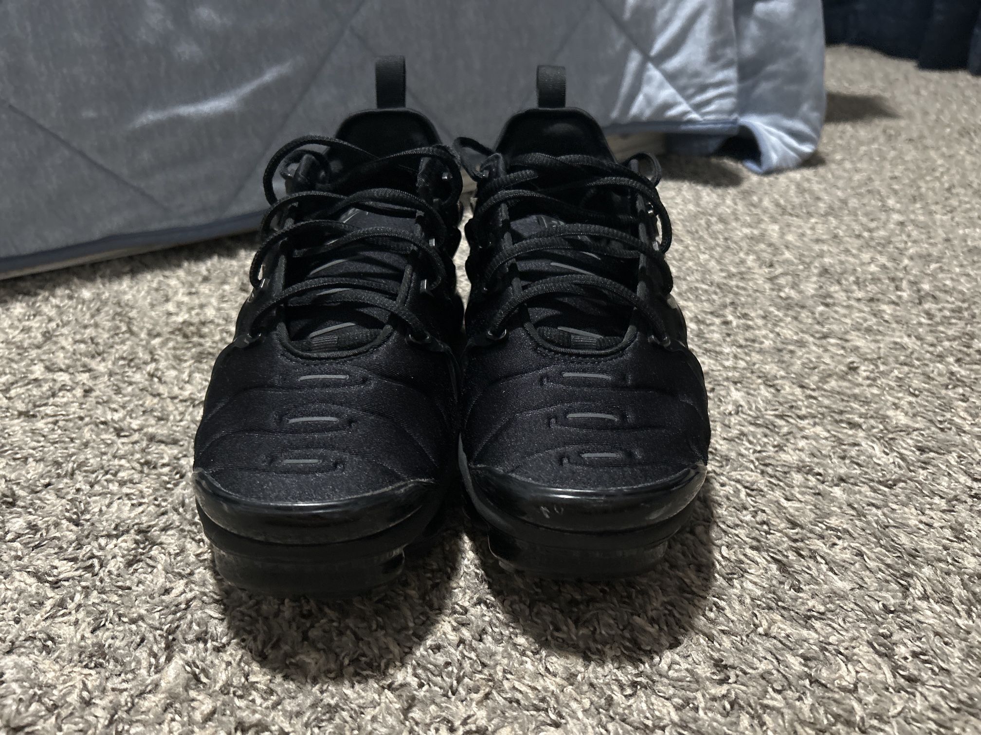 Black Vapormaxes