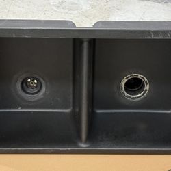 Quartz Sink With Garage Disposal 