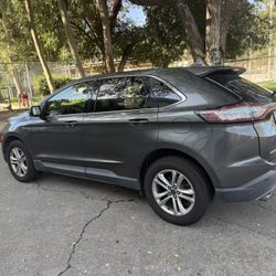 2016 Ford Edge