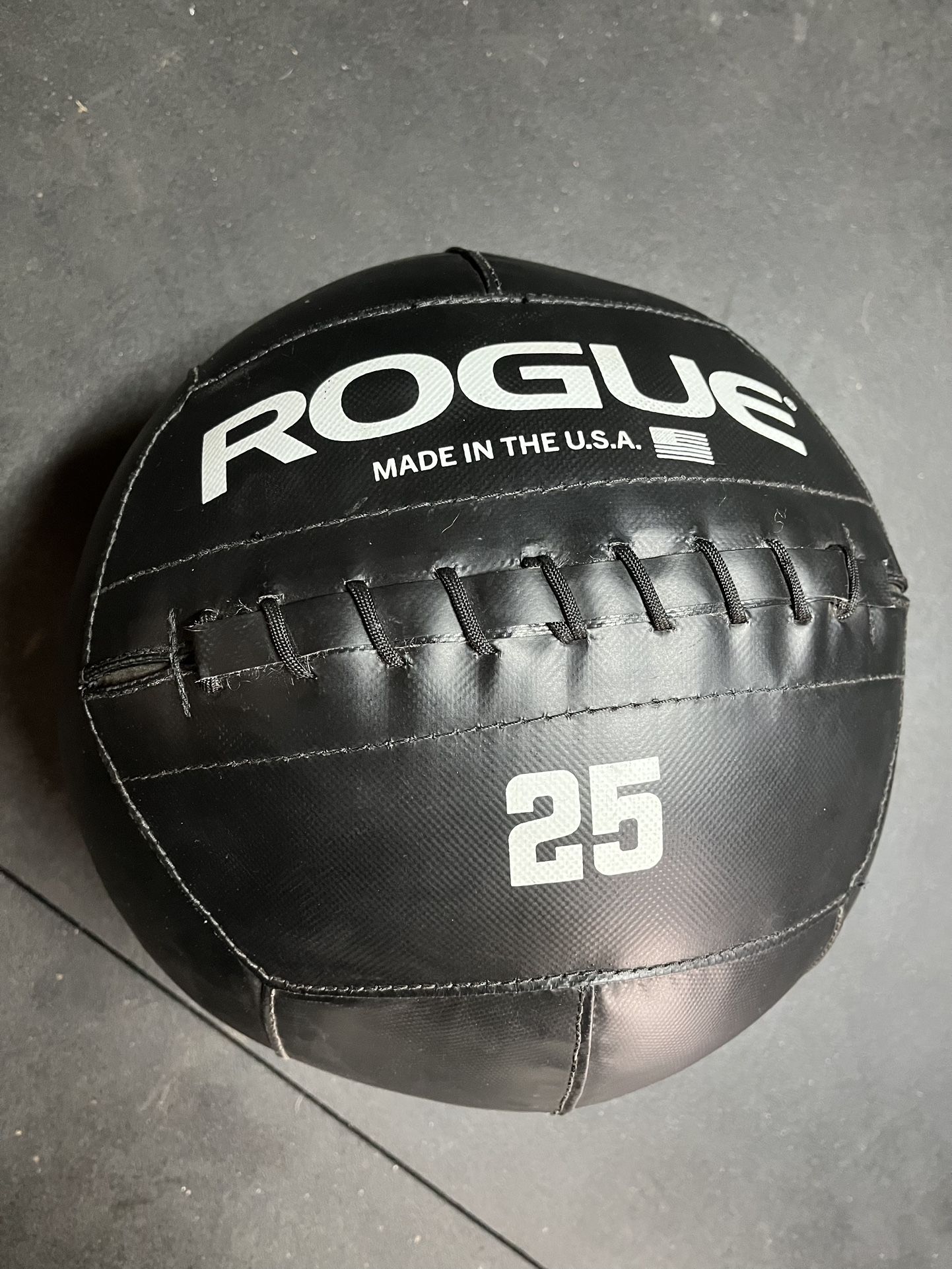 Rogue Med Balls 25# 20# 14# -Like New