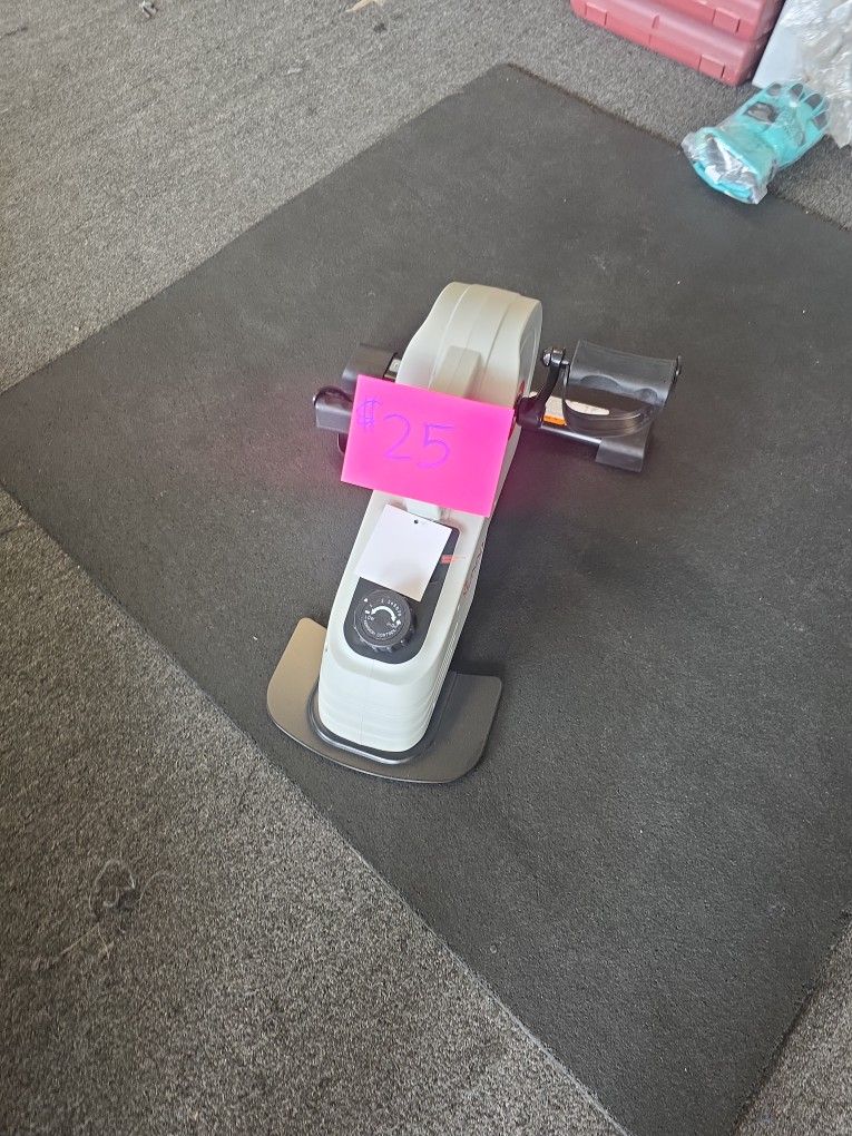 Under Deks Exercise Bike