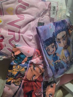 Kpop Demon Hunters size Large Youth