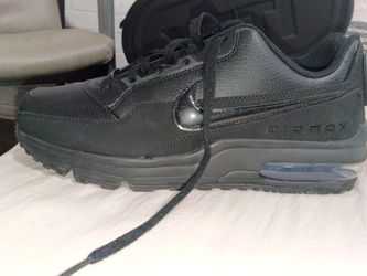 Nike triple black.