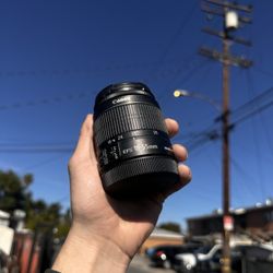 Canon EF-S 18-55mm F3.5-5.6 IS ii STM