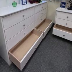 Eight Drawers Dresser With Nightstand 