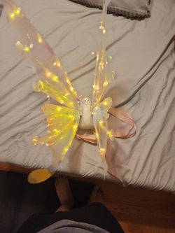 Magical Light-Up Moving Fairy Wings ✨🎶