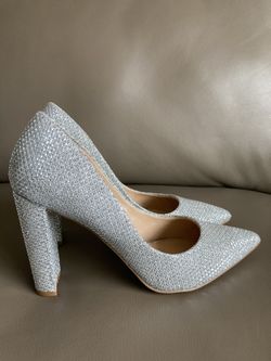 Jewel by Badgley Mischka Heels