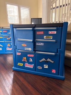 Lil Tykes “Garage Cabinets” Storage