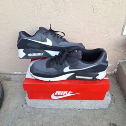 Nike Air Max 90 size 11.5