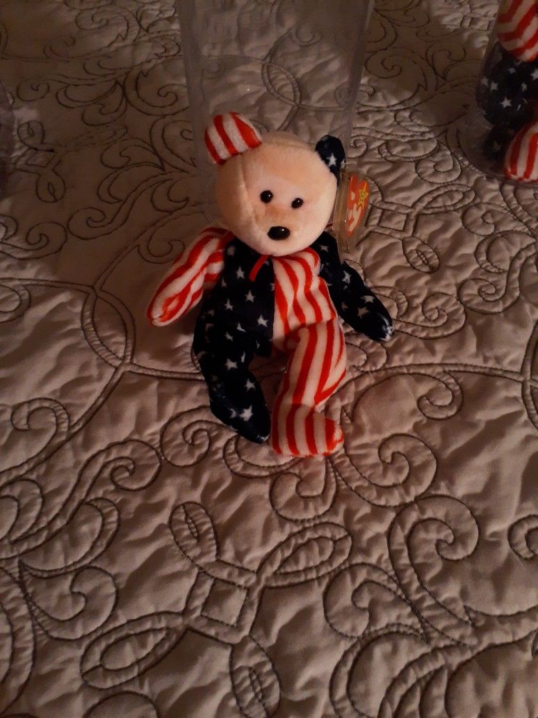 SPANGLE BEANIE BABY GOOD CONDITION IN PLASTIC CASE $$25.00