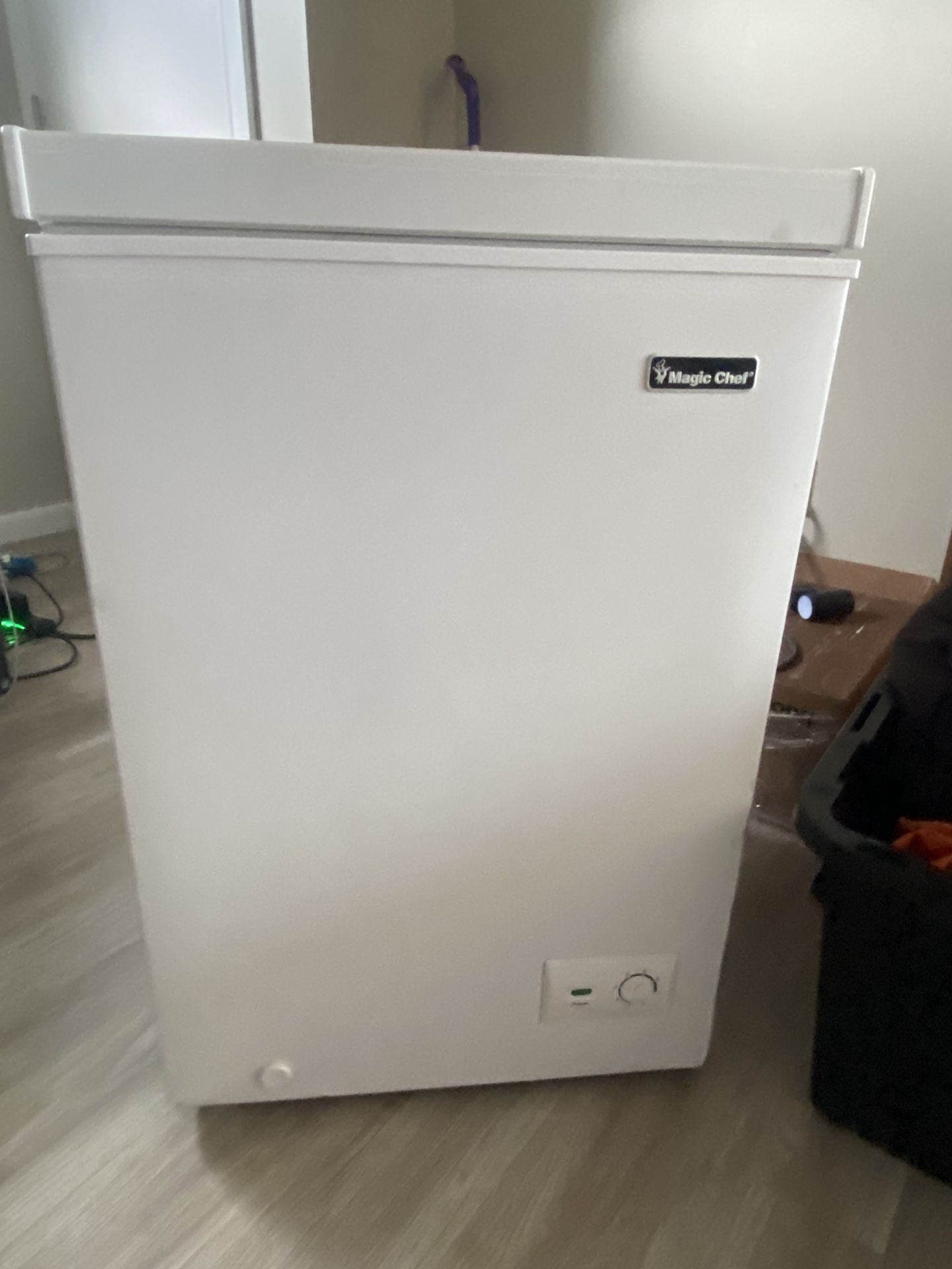 NEW DEEP FREEZER