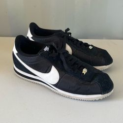 Nike Cortez Basic Nylon Black White Shoes Size Men’s 12