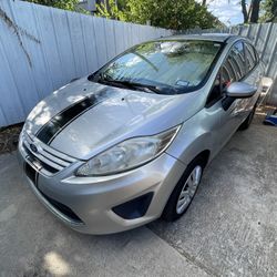 2012 Ford Fiesta