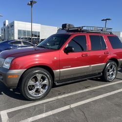02 Mercury Mountaneer