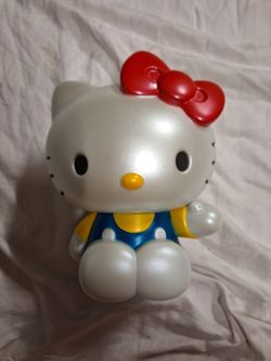Hello kitty piggy bank