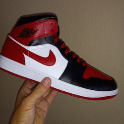 Air Jordan 1 Mid 