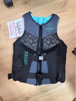 New Hyperlite Adult Small USCG Approved Life Jacket Vest 32-36” Neoprene