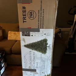 Pre-Lit Christmas Tree