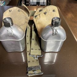 WW2 U.S.CALVARY CANTEEN AND CARRYING CASE-BELT