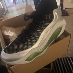 EQLZ Basketball Shoes Size 11