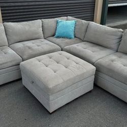 Sectional Couch 