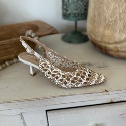 Selena White Gold Low Heel
Regular price$120.00 