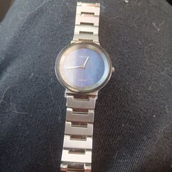 Seiko SUP385 women's watch 