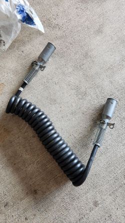 7-Way Coiled Electrical Pigtail Cord for Semi Truck & Trailer