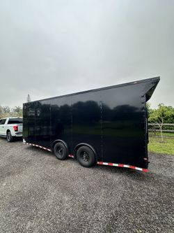 8.5x20 Enclosed Trailer / Enclosed Car Hauler - Daily Rate