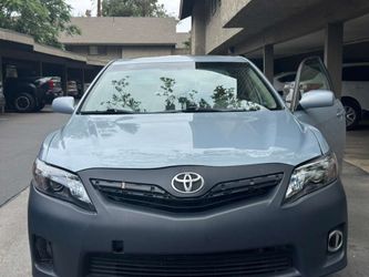 Toyota Camry Hybrid 2011