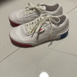 white puma sneakers