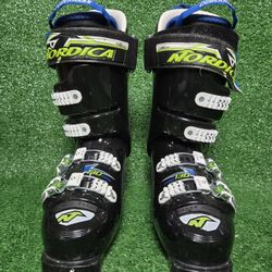 Nordica Dobermann World Cup EDT Pro 130 Ski Boots – Black
315mm Sole Length