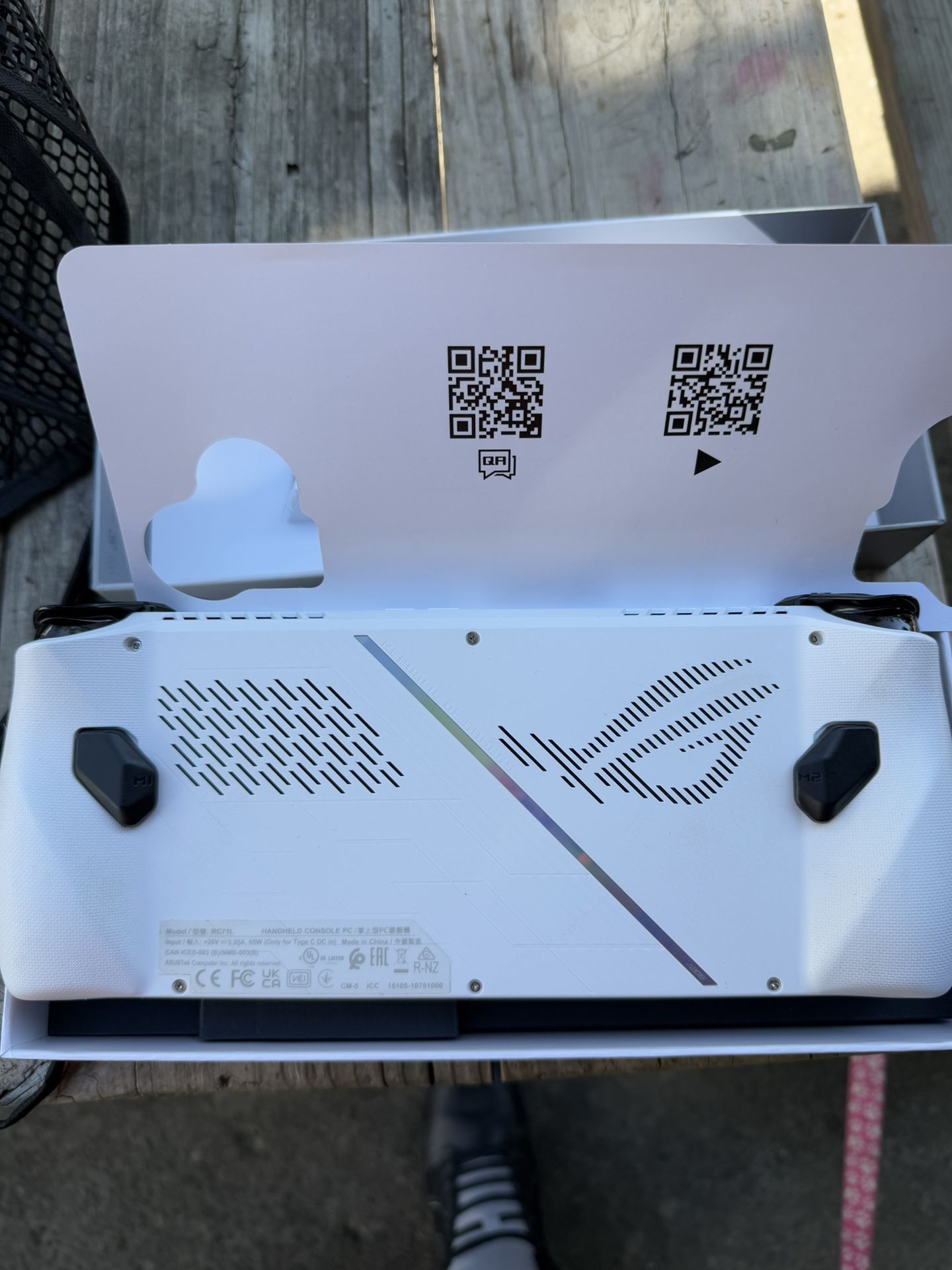 Rog Ally. RC7IL