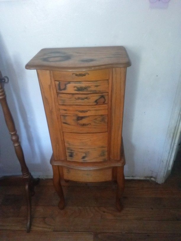 Jewelry Box With Tall Mirror