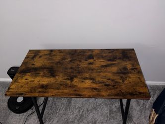 Laptop desk