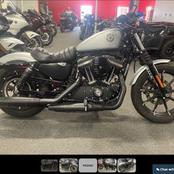 2020 Harley Davidson Iron 883 Low Miles