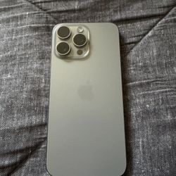 iPhone 15 Pro Max Unlocked (1TB)