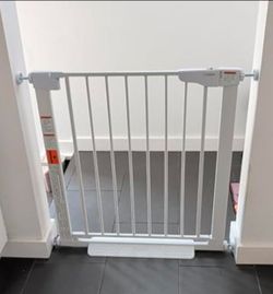 Cumbor 30-46" Baby Gate
